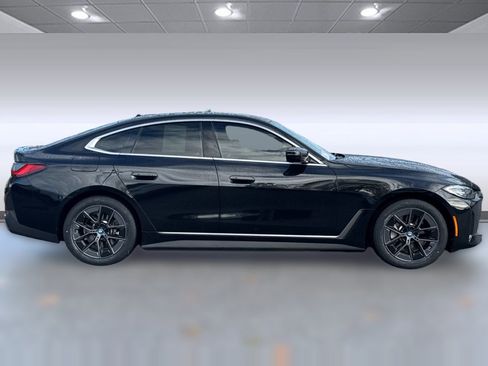 Certified 2023 BMW i4 eDrive35 w/ Premium Package image 7