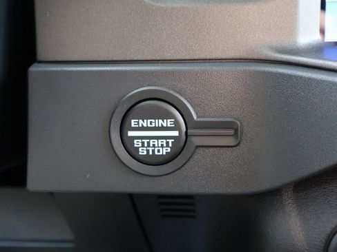 New 2025 Ford Bronco Badlands image 31