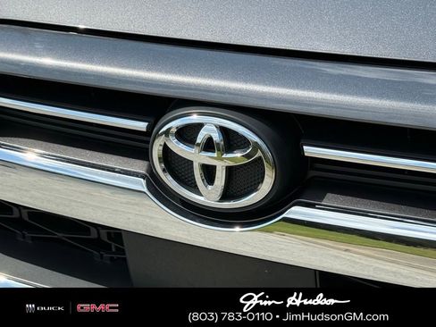 Used 2023 Toyota 4Runner Limited AWD/4WD image 8