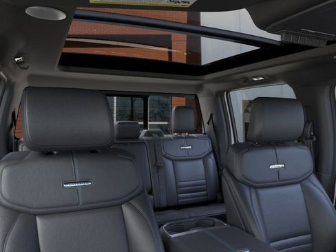 New 2026 Ford F250 Platinum w/ FX4 Off-Road Package image 22