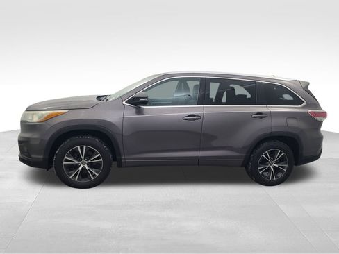 Used 2015 Toyota Highlander XLE image 7