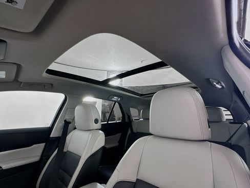 Used 2024 Honda Prologue Touring image 27