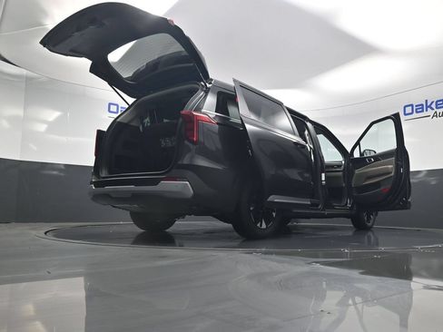 New 2026 Kia Carnival LXS FWD image 59