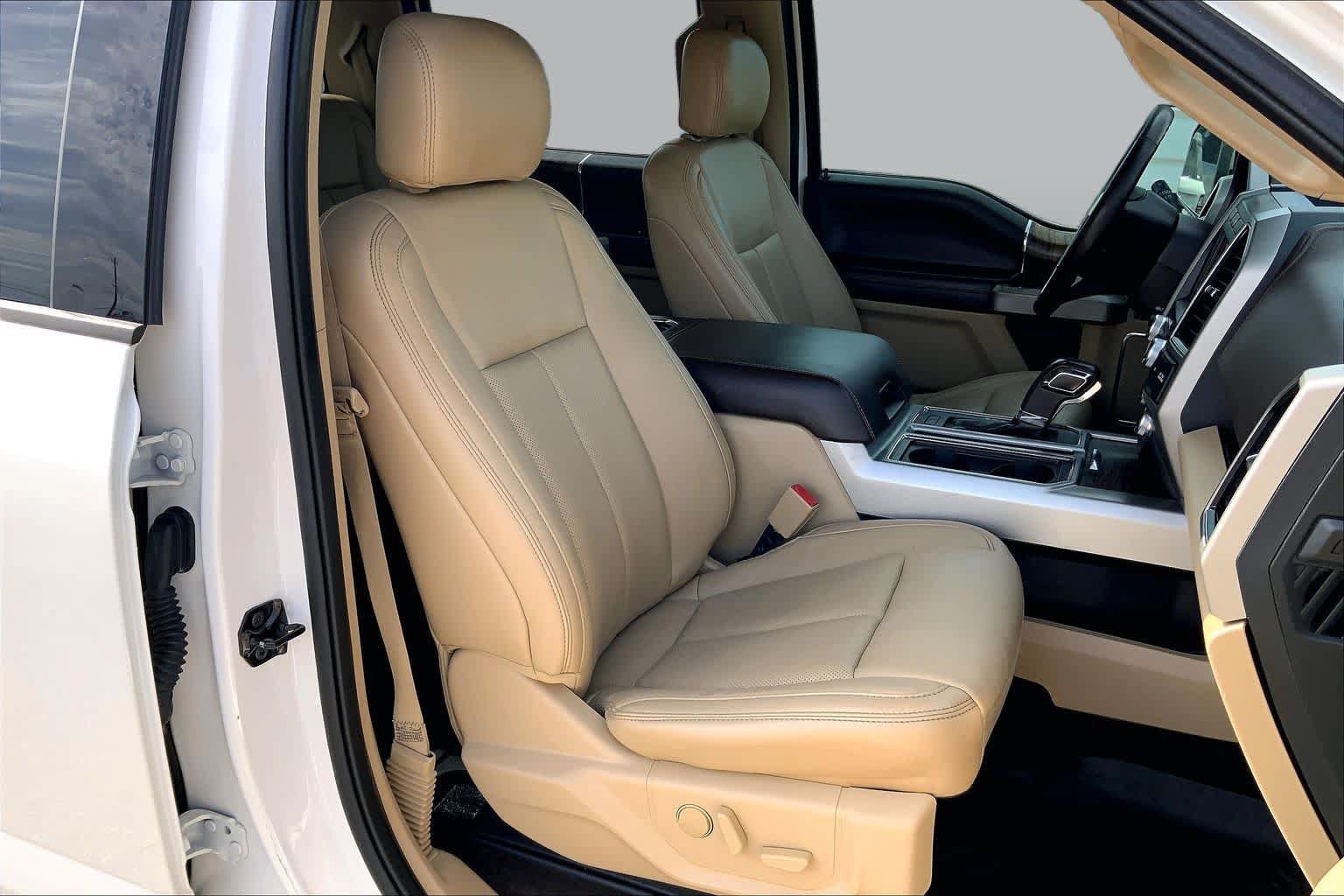 Used 2019 Ford F150 Lariat w/ Equipment Group 502A Luxury AWD/4WD image 9