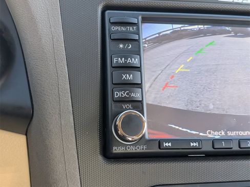 Used 2011 Nissan Altima 3.5 SR w/ 3.5SR Premium Pkg image 16