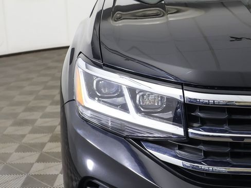 Used 2021 Volkswagen Atlas SEL Premium image 20