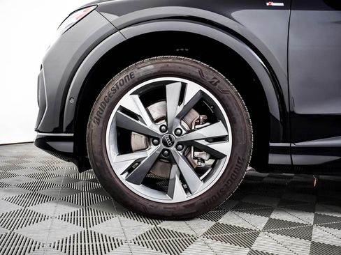 Certified 2023 Audi Q4 e-tron Premium Plus AWD/4WD image 4