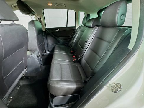Used 2012 Volkswagen Tiguan S AWD/4WD image 28