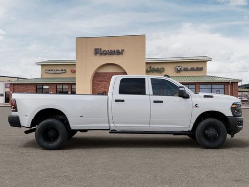 New 2026 RAM 3500 Tradesman AWD/4WD image 23