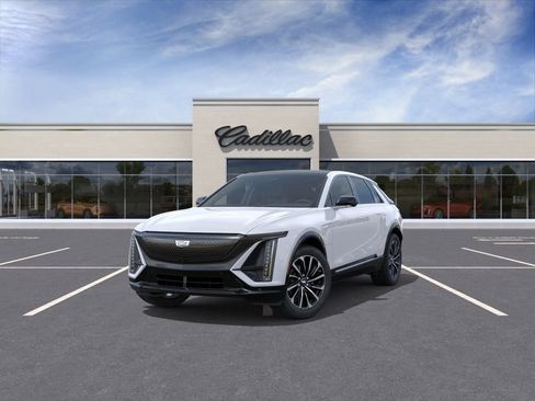 New 2026 Cadillac Lyriq Sport image 8