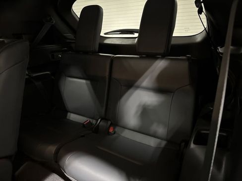 Used 2024 Mitsubishi Outlander SEL image 25