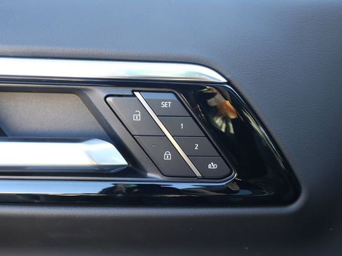 New 2026 Chevrolet Suburban RST image 20