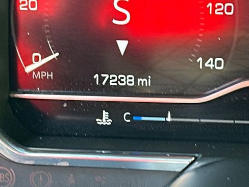 Used 2025 GMC Sierra 1500 AT4 w/ AT4 Premium Package image 29