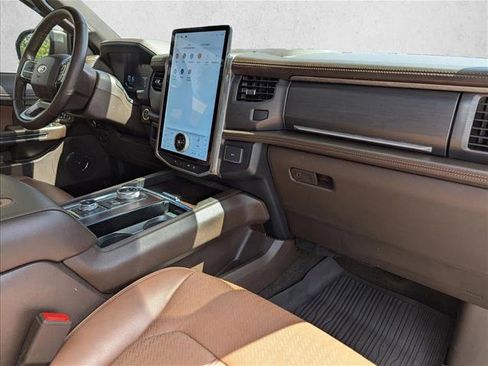 Used 2024 Ford Expedition King Ranch AWD/4WD image 23
