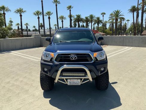 Used 2013 Toyota Tacoma PreRunner w/ TRD Off-Road Pkg RWD image 3