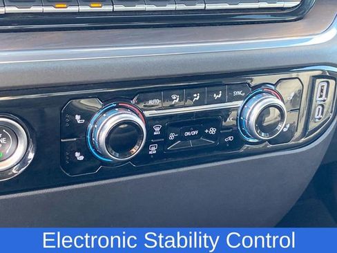 Used 2024 GMC Sierra 1500 SLT image 36