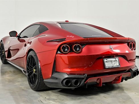 Used 2020 Ferrari 812 Superfast RWD image 13