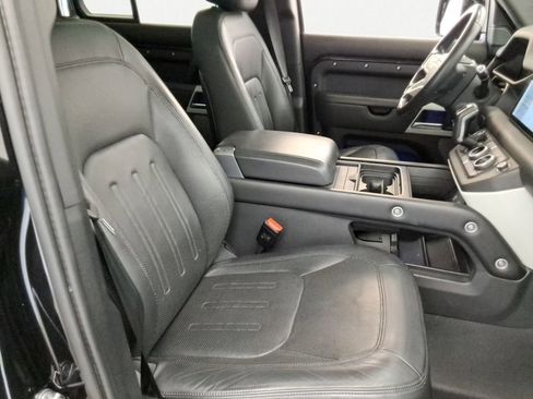 Used 2020 Land Rover Defender 110 HSE AWD/4WD image 14