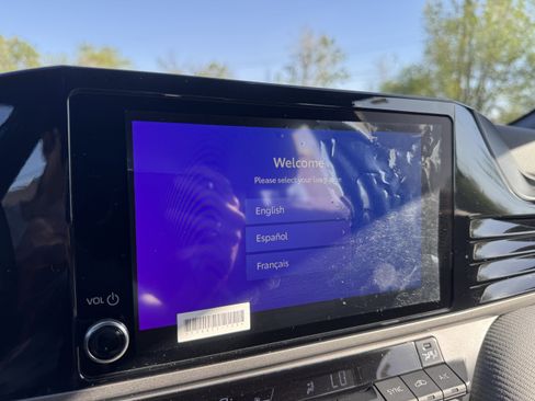 Used 2025 Toyota Camry SE image 24