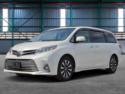 Used 2019 Toyota Sienna Limited Premium image 1