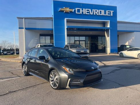 Used 2021 Toyota Corolla SE w/ Carpet Mat Package (TMS) image 1