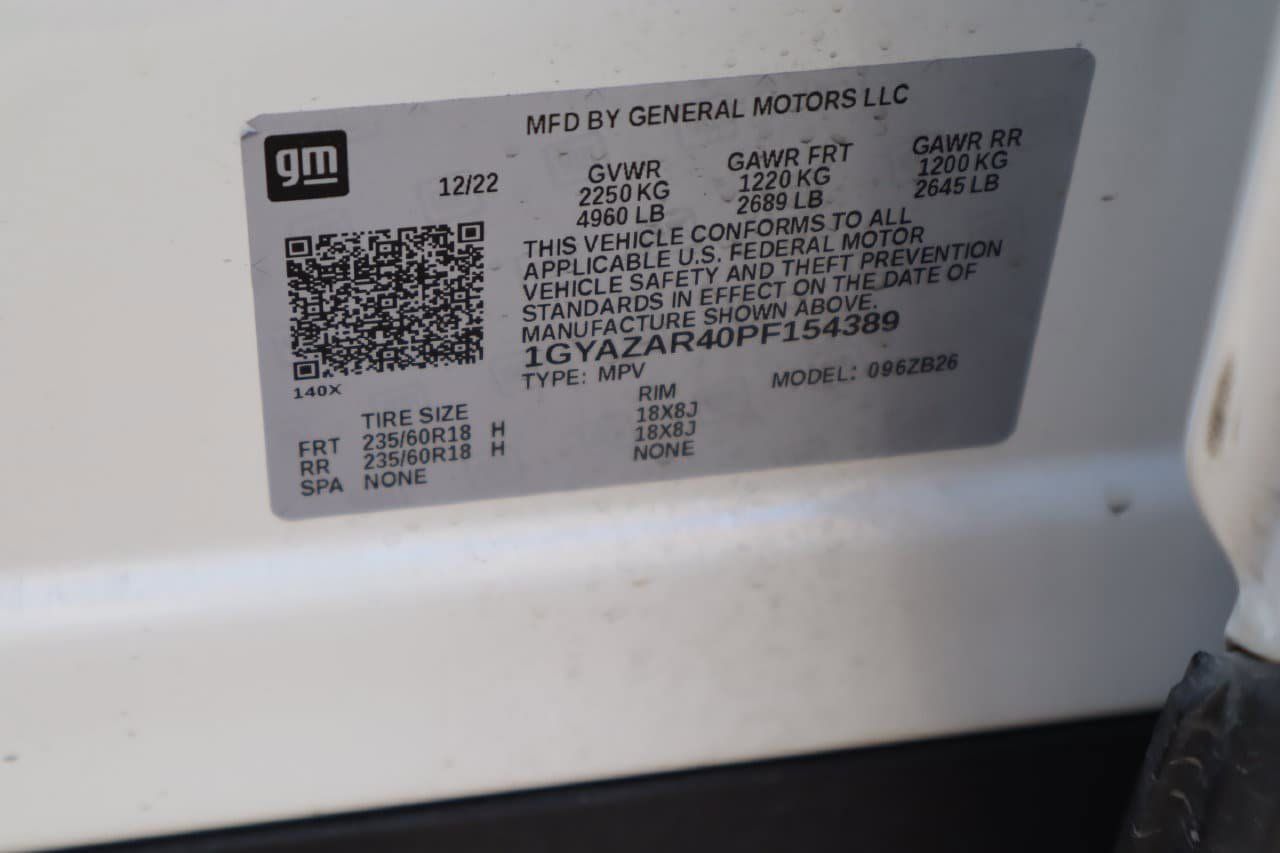 Used 2023 Cadillac XT4 Luxury w/ Cold Weather Package FWD image 30