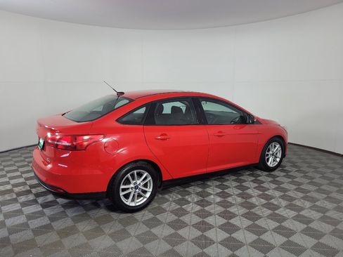 Used 2016 Ford Focus SE FWD image 10