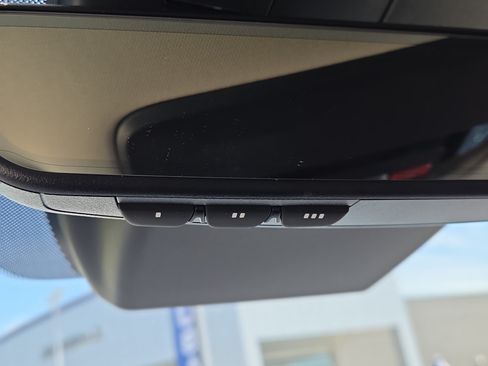 Used 2024 Kia Carnival SX Prestige FWD image 30