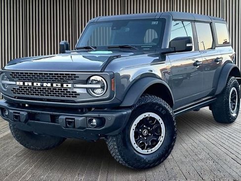 Used 2022 Ford Bronco Badlands w/ Sasquatch Package image 1