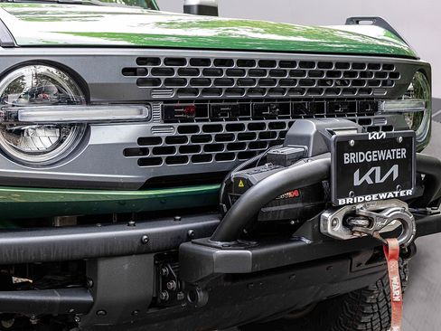 Used 2024 Ford Bronco Everglades image 31