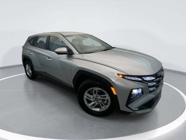 Certified 2026 Hyundai Tucson SE FWD image 1