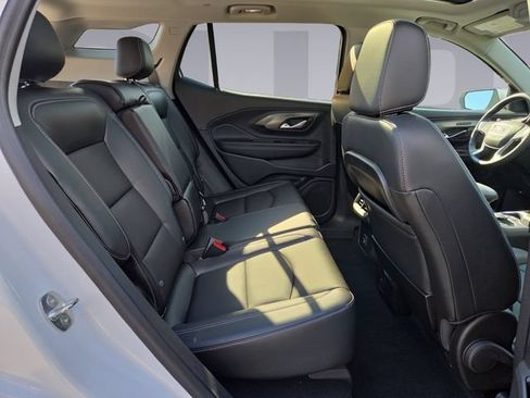 Certified 2022 GMC Terrain SLT w/ Infotainment Package II AWD/4WD image 18