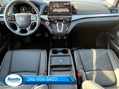 New 2026 Honda Odyssey Touring image 15