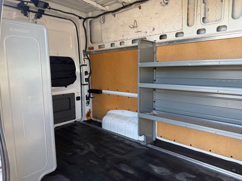 Used 2012 Nissan NV 2500 SV w/ Technology Pkg image 11