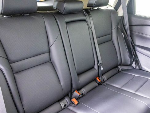 Used 2024 Nissan Rogue SV w/ SV Premium Package image 38