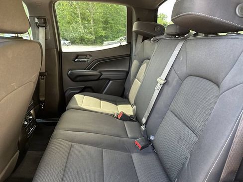 Used 2023 Chevrolet Colorado LT w/ LT Convenience Package AWD/4WD image 17