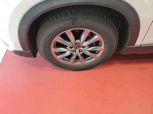 Used 2019 MAZDA CX-9 Touring AWD/4WD image 6