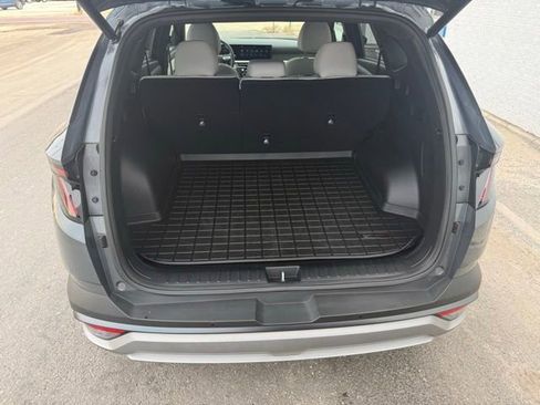 Used 2025 Hyundai Tucson Limited AWD/4WD image 7