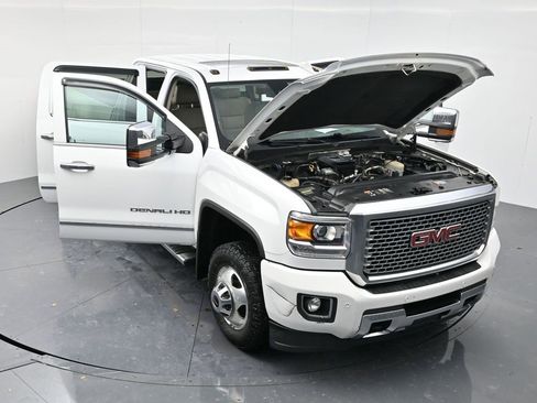 Used 2016 GMC Sierra 3500 Denali w/ Duramax Plus Package image 56