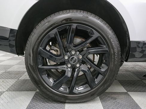 Used 2019 Land Rover Range Rover Sport HSE image 16