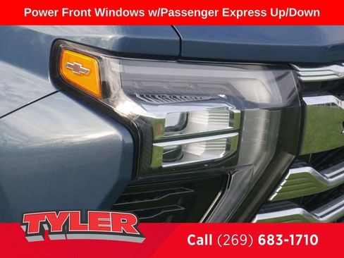 Used 2024 Chevrolet Silverado 2500 High Country w/ High Country Premium Package AWD/4WD image 10