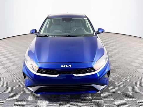 Used 2023 Kia Forte LXS FWD image 2