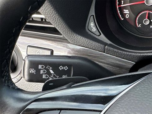 Used 2020 Volkswagen Passat 2.0T R-Line image 30