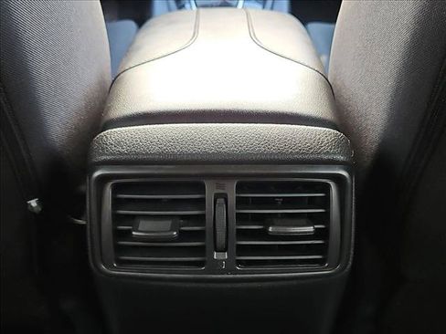 Used 2020 Nissan Rogue S AWD/4WD image 24