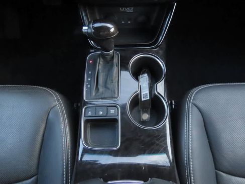 Used 2014 Kia Sorento SX w/ 3rd Row Package image 26