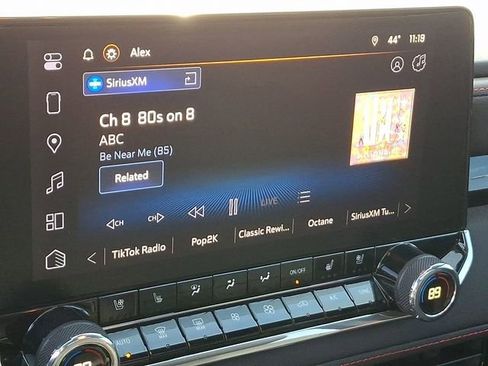 Used 2025 Chevrolet Colorado Z71 w/ Z71 Convenience Package 2 image 22