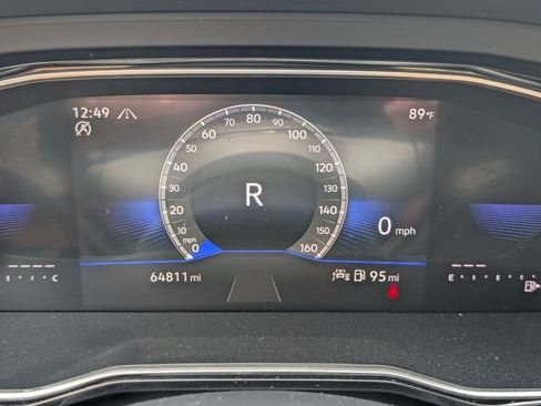 Used 2024 Volkswagen Jetta SE FWD image 27