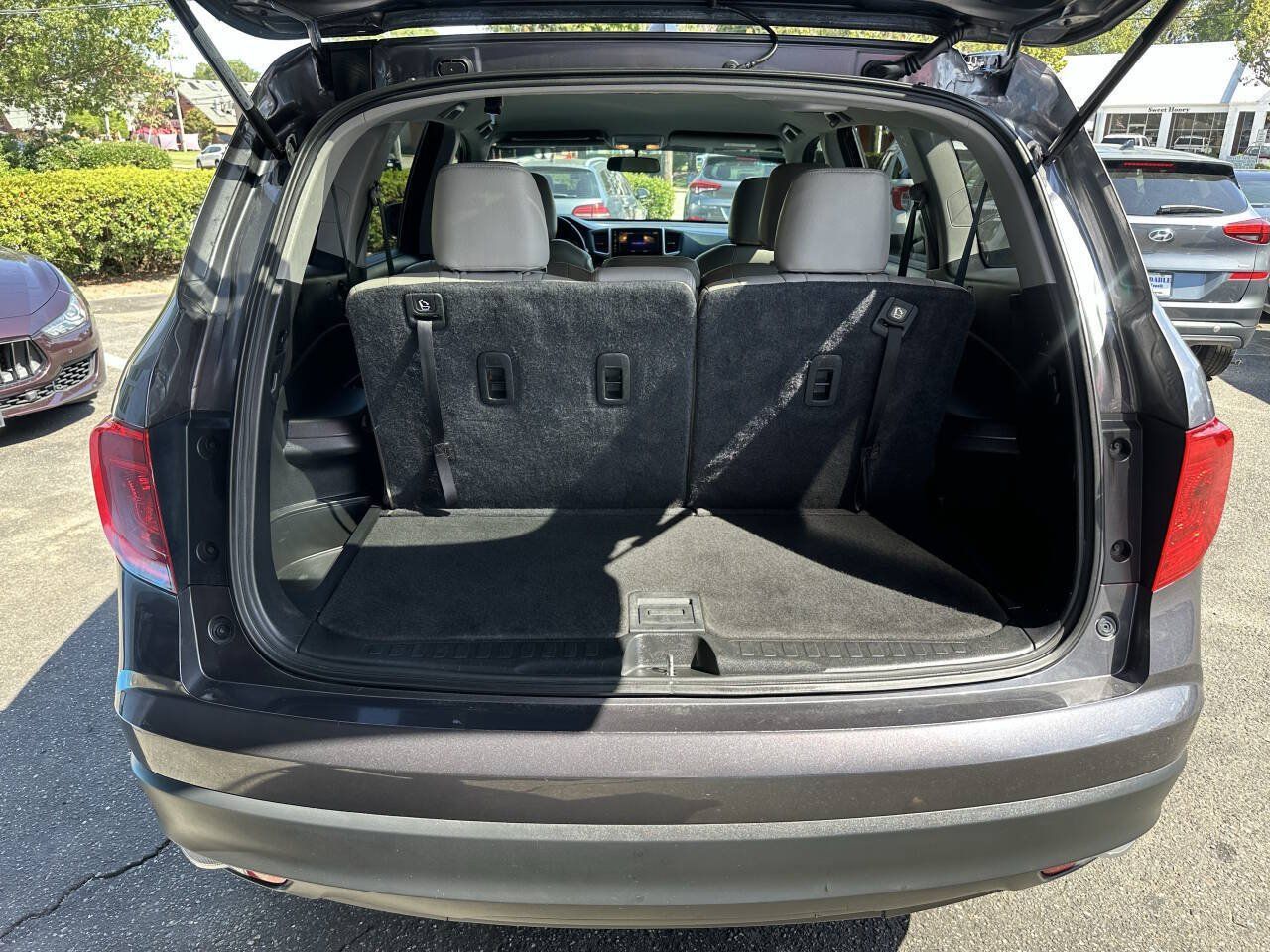 Used 2018 Honda Pilot EX image 17