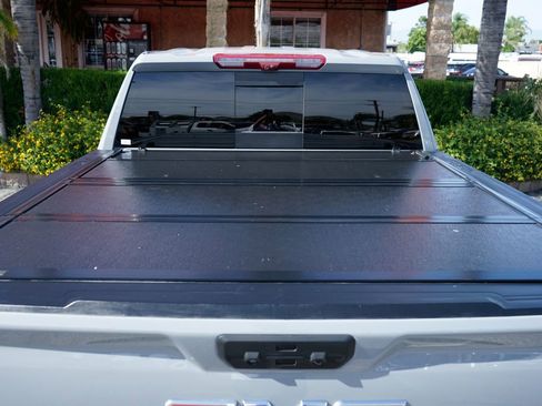 Used 2024 GMC Sierra 1500 Denali w/ Denali Reserve Package AWD/4WD image 9