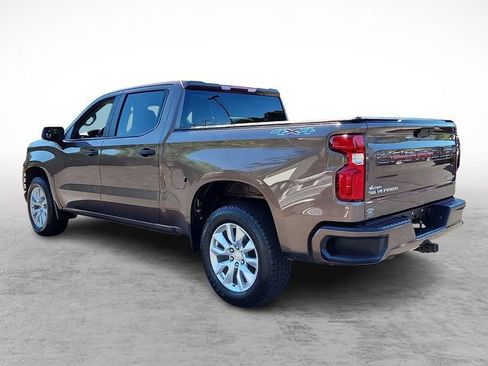 Used 2019 Chevrolet Silverado 1500 Custom w/ Custom Value Package AWD/4WD image 4